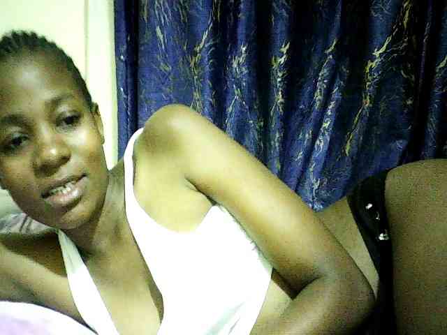 Sweetebonny webcam