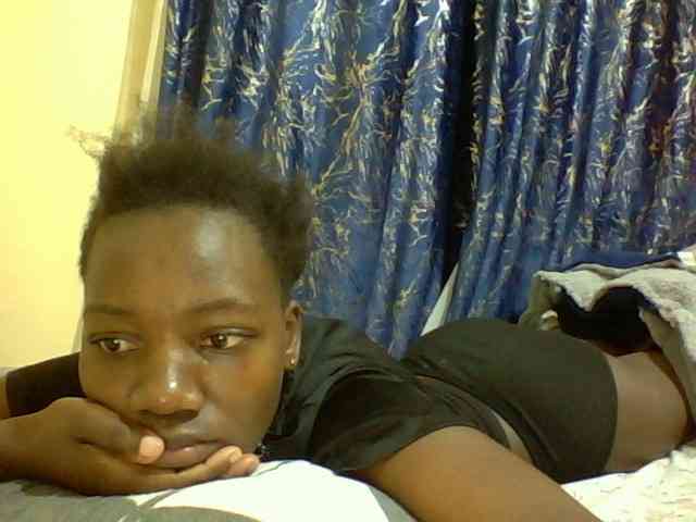 Sweetebonny webcam