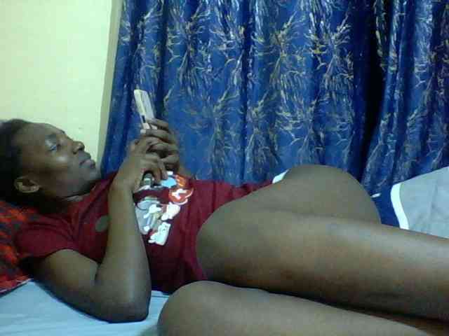 Sweetebonny webcam