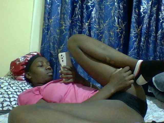 Sweetebonny webcam