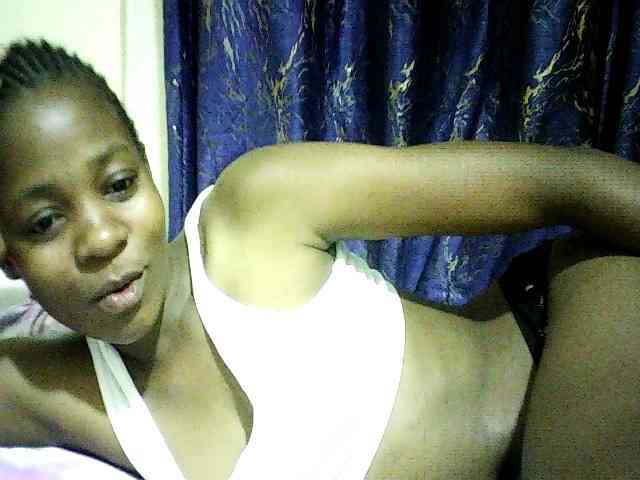 Sweetebonny webcam