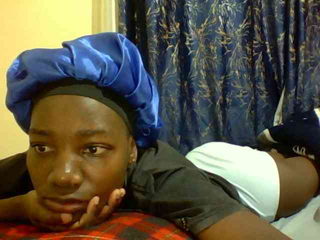 Sweetebonny webcam