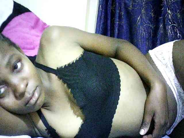 Sweetebonny webcam