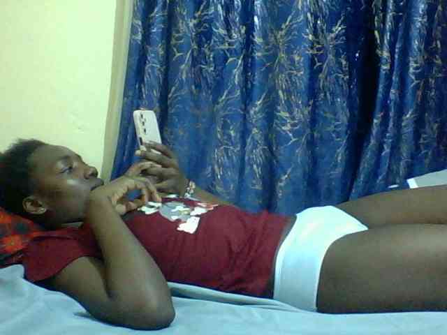 Sweetebonny webcam