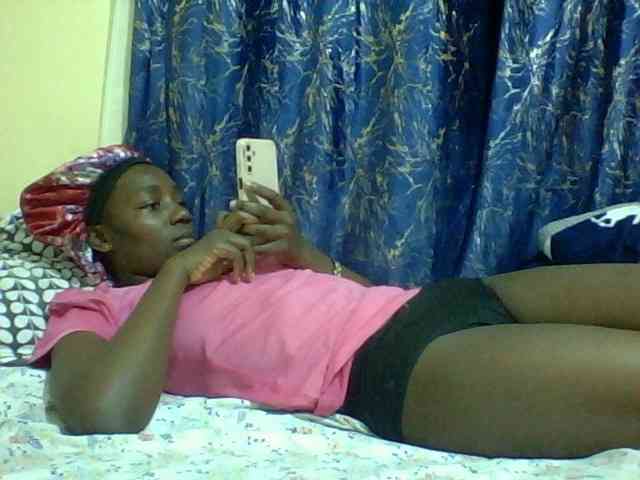 Sweetebonny webcam