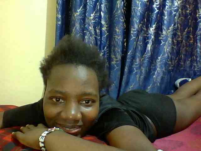 Sweetebonny webcam