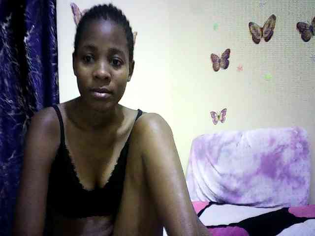 Sweetebonny webcam