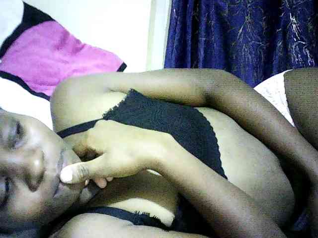 Sweetebonny webcam