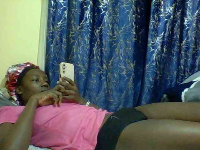 Sweetebonny webcam
