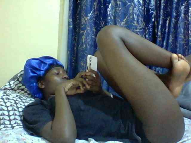 Sweetebonny webcam