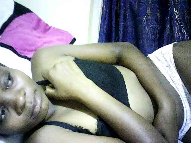 Sweetebonny webcam