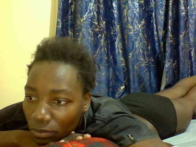 Sweetebonny webcam