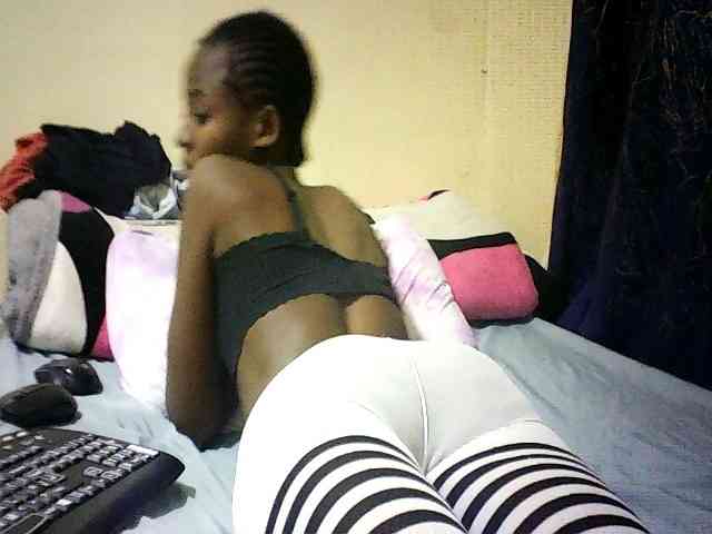 Sweetebonny webcam
