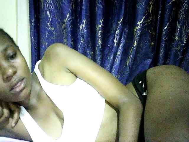 Sweetebonny webcam