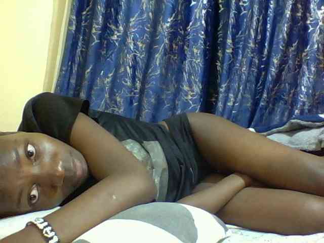 Sweetebonny webcam