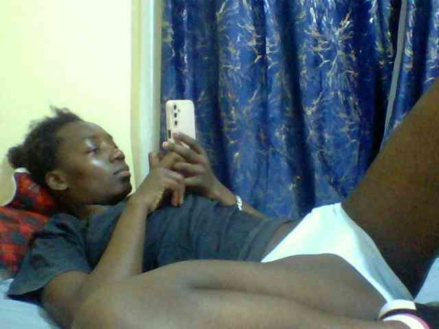 Sweetebonny webcam