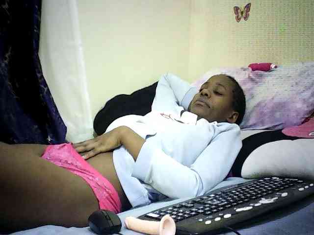 Sweetebonny webcam