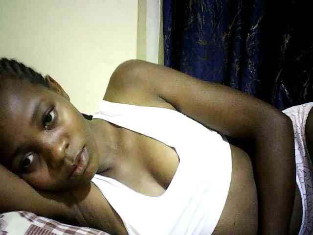 Sweetebonny webcam