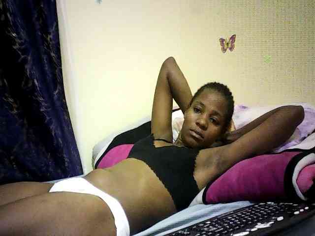 Sweetebonny webcam