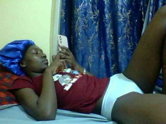 Sweetebonny webcam