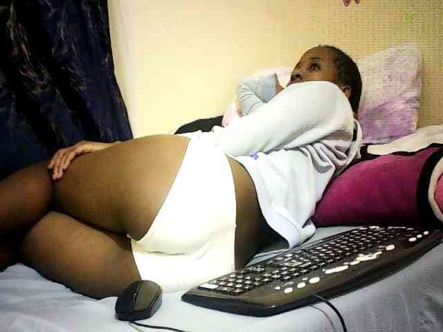 Sweetebonny webcam
