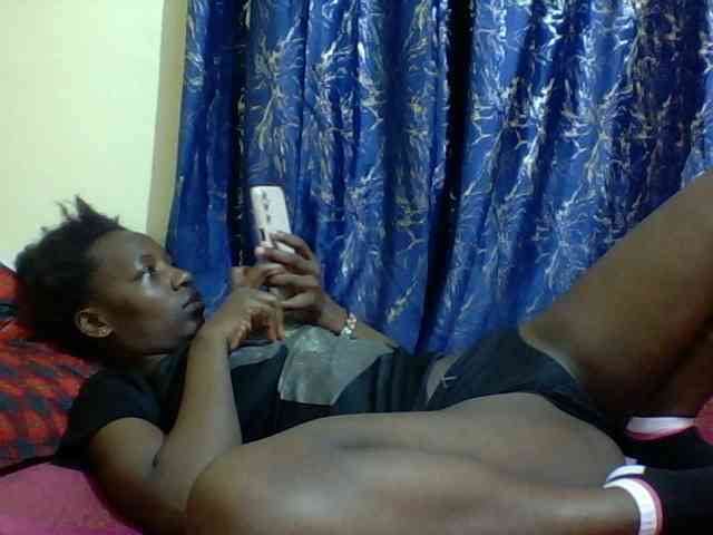 Sweetebonny webcam