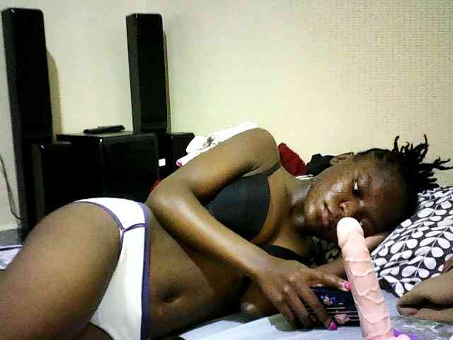 Sweetebonny webcam