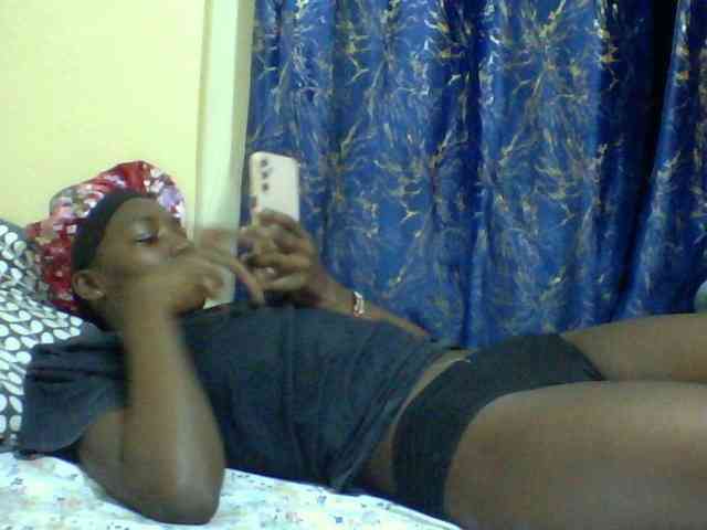 Sweetebonny webcam