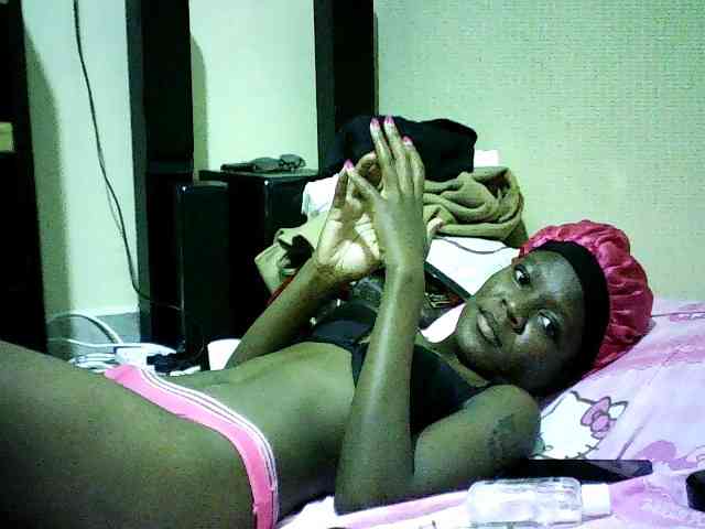 Sweetebonny webcam