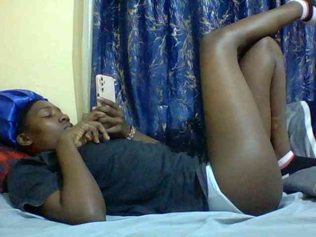 Sweetebonny webcam
