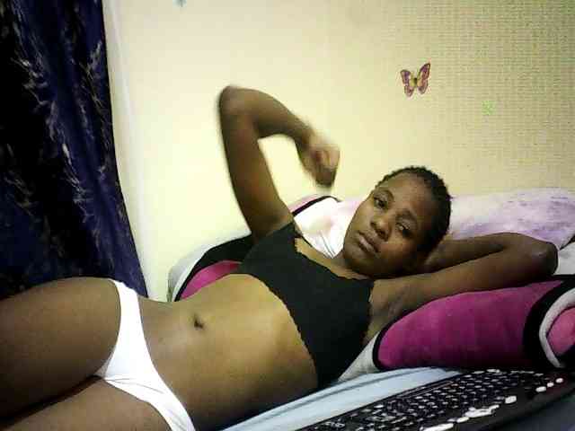 Sweetebonny webcam