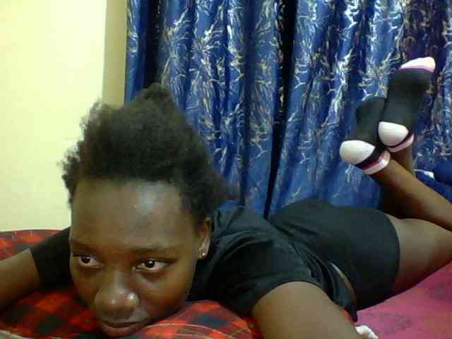 Sweetebonny webcam