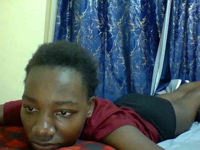 Sweetebonny webcam