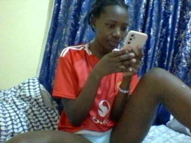 Sweetebonny webcam