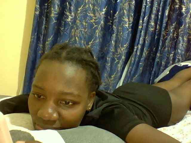 Sweetebonny webcam