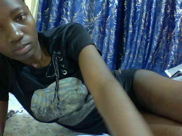 Sweetebonny webcam