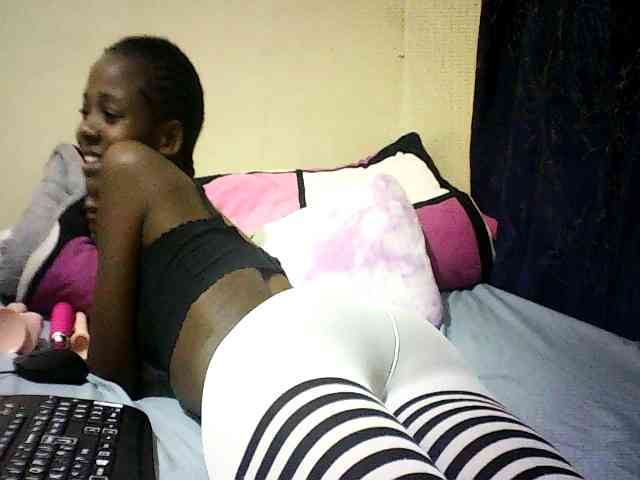 Sweetebonny webcam