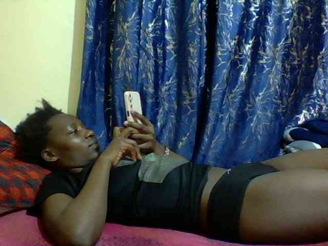 Sweetebonny webcam