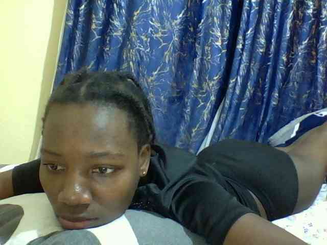 Sweetebonny webcam