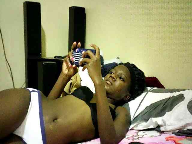 Sweetebonny webcam
