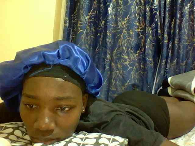 Sweetebonny webcam