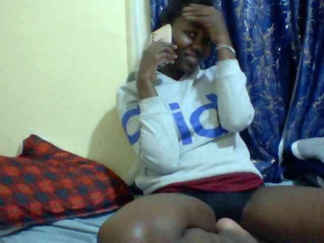 Sweetebonny webcam