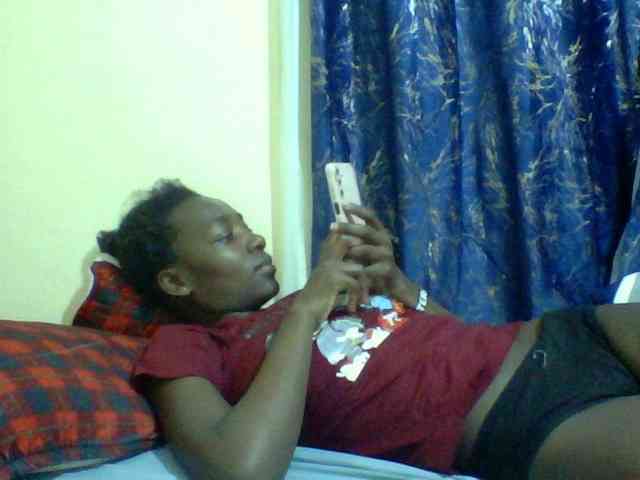 Sweetebonny webcam