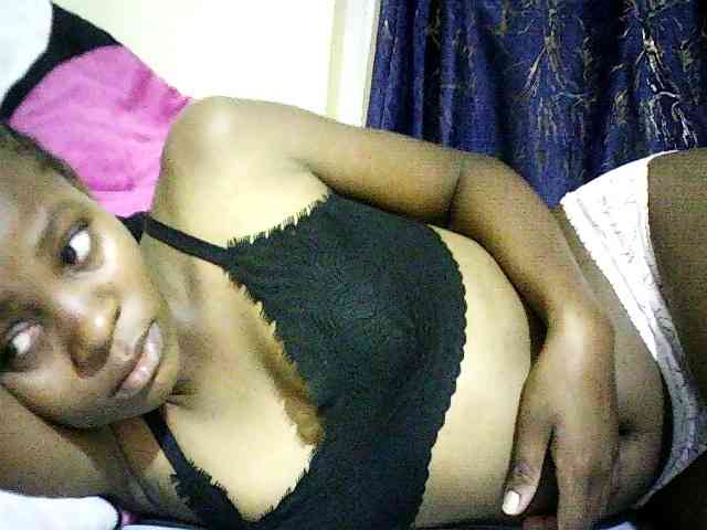 Sweetebonny webcam