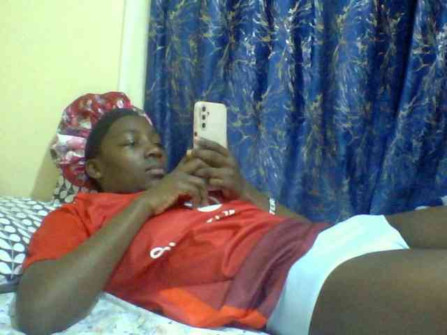 Sweetebonny webcam