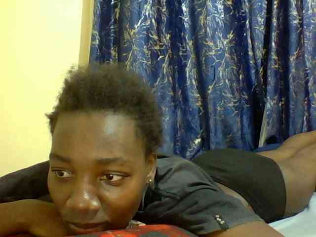Sweetebonny webcam