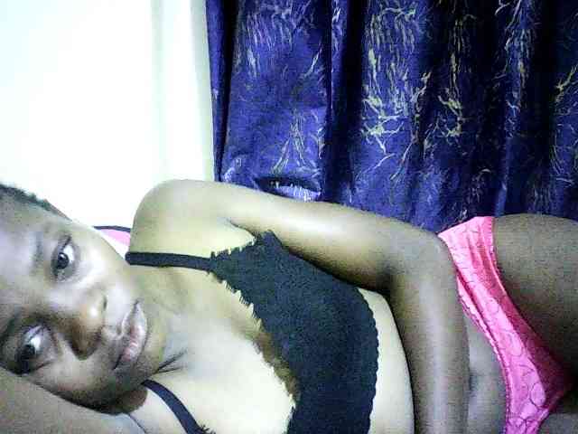 Sweetebonny webcam