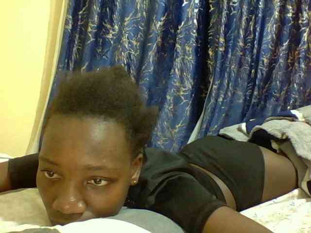 Sweetebonny webcam