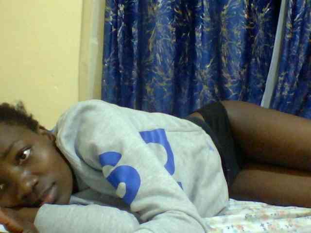 Sweetebonny webcam