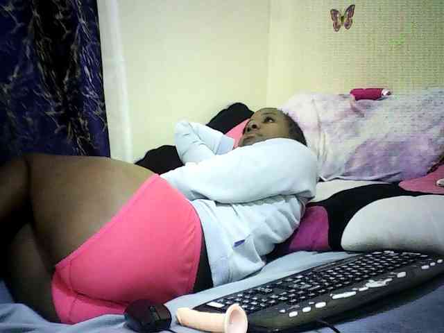 Sweetebonny webcam
